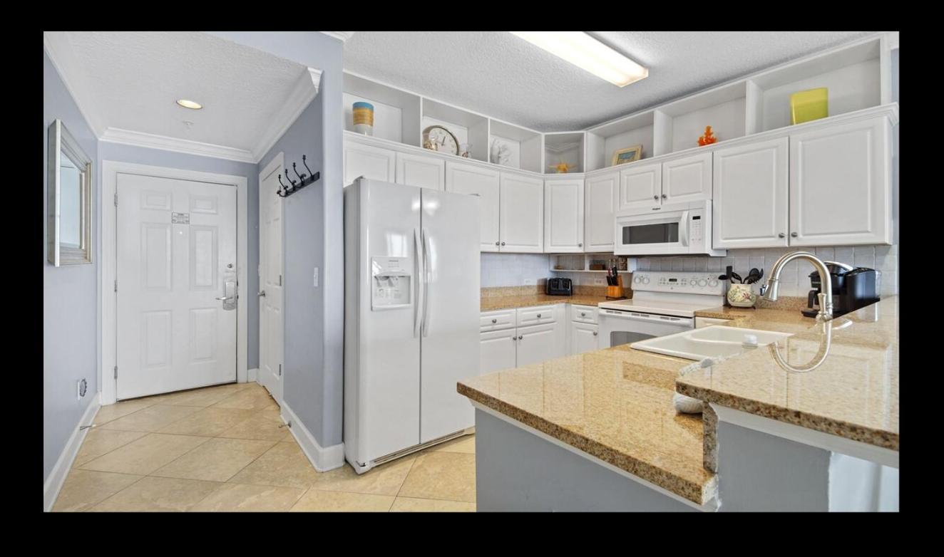 Beautiful Beachfront Views - The Retreat At Emerald Isle Panama City Beach Exterior photo